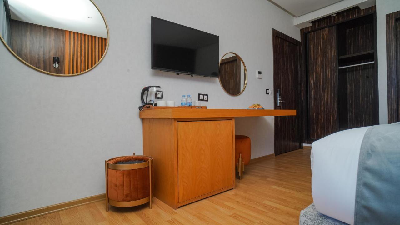 Razane Hotel Kenitra Exterior photo